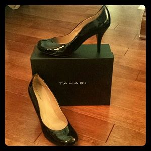 Tahari Shoes