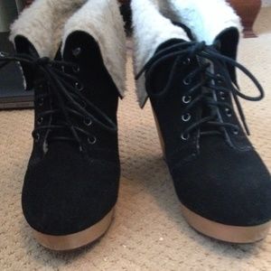 Naught Monkey wedges