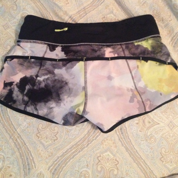 Lululemon speed shorts size 4
