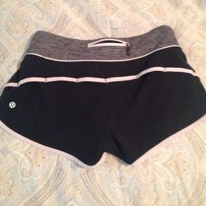 Lululemon speed shorts size 4