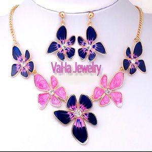 NECKLACE & EARRINGS FULL SET