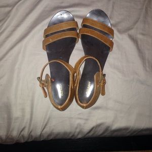 Old Navy brown sandals Sz 9 EUC