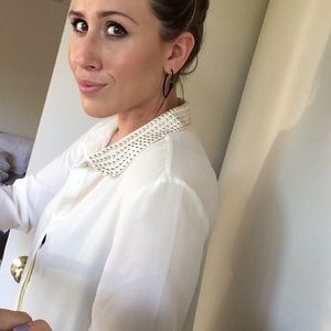 H&M White/Creme preppy blouse with studded collar