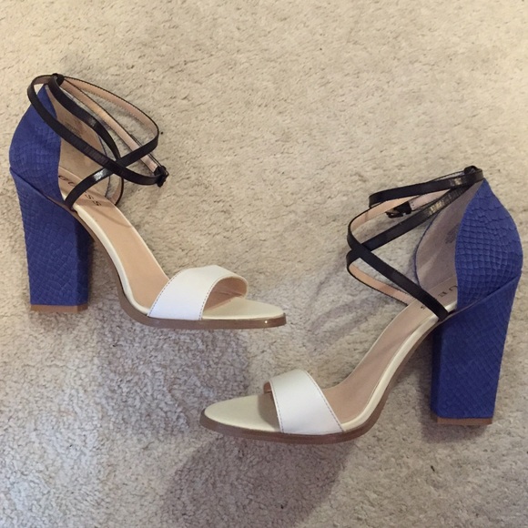 Guess Shoes - Guess Colorblock Blue & White Heel Sandals 9.5