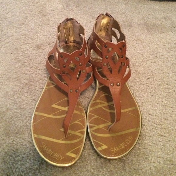 Cognac sandals