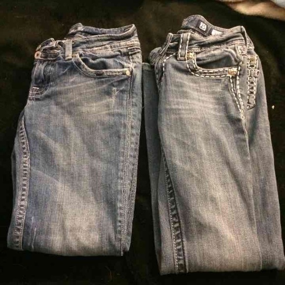 Two pairs of miss me jeans - Picture 1 of 3