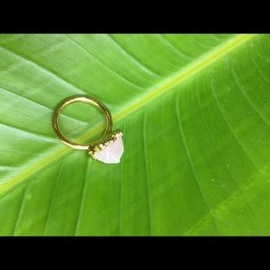 Raw Rose Quartz stone and gold plated ring 💍