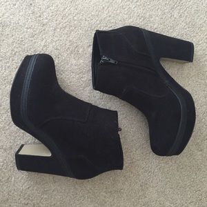 Steve Madden Black Boots