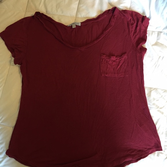 Maroon pocket t shirt