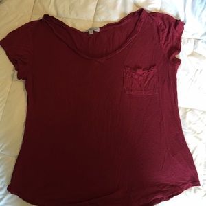 Maroon pocket t shirt