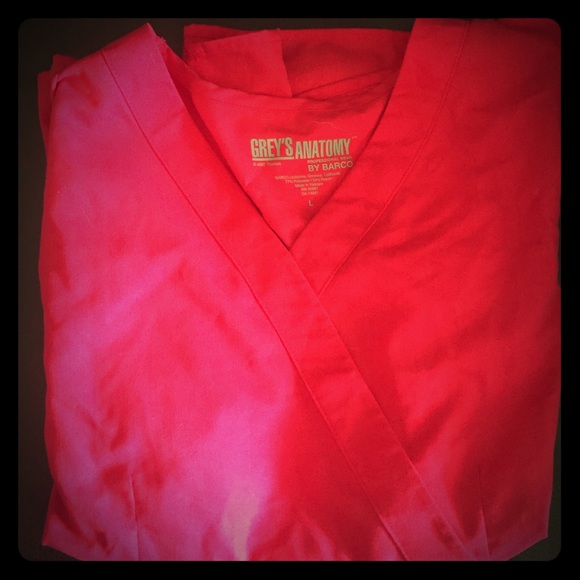 Red Scrub Top (SS)