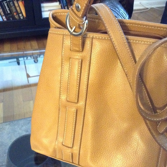 Tommy H handbag - Picture 2 of 4