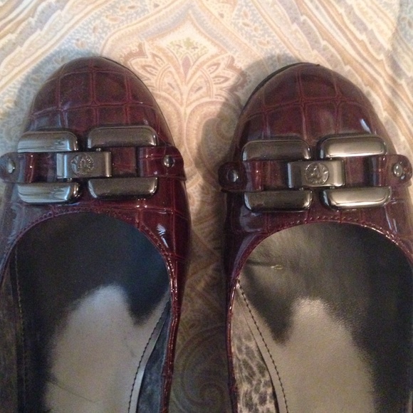 Anne Klein burgundy heels