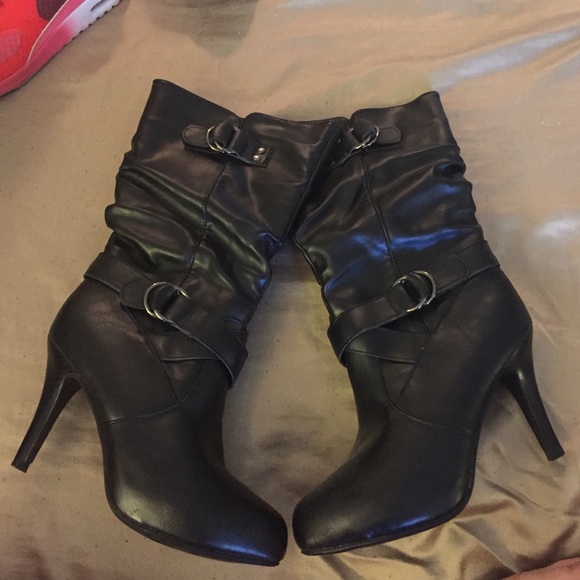 Black heel boots!