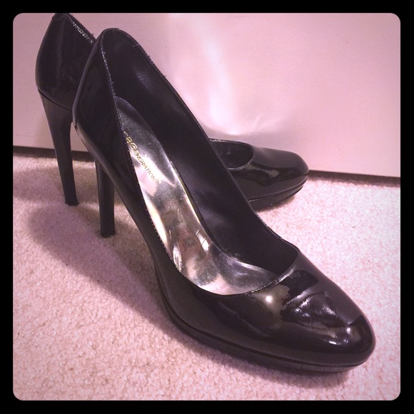 BCBGeneration Black Pumps