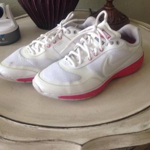 White And Pink nike size 9 sneakers