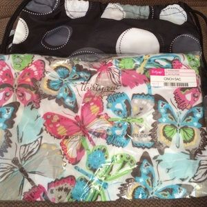 Thirty-one chinch sac bundles