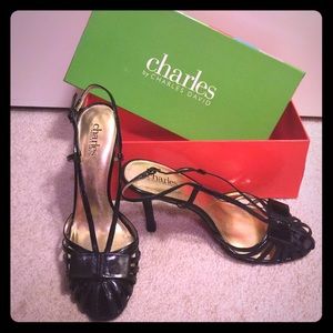 Charles by Charles David black pumps