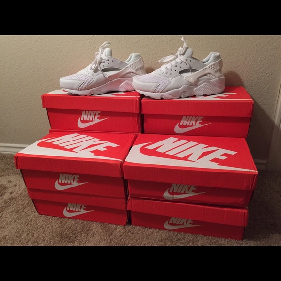 Nike Huarache Triple White