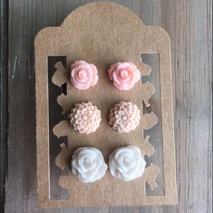 NEW | Neutral Flower Earrings Set (3 pairs)