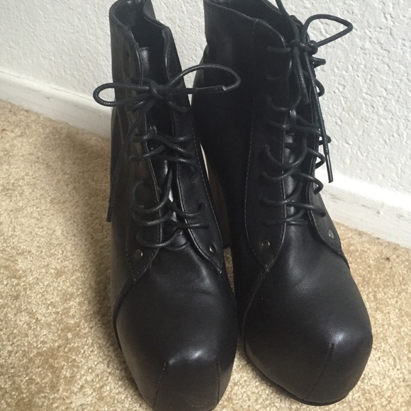 Black Lita Jeffrey Campbell inspired booties.