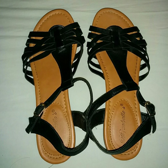 Brand new condition! Cute black sandals!