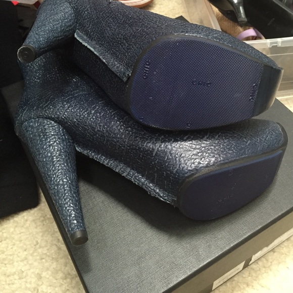 ACNE boots WORN ONCE new under sole - Picture 3 of 4