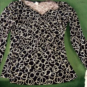 Cute, silk long sleeve shirt!