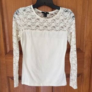 H&M Lace crew neck top.