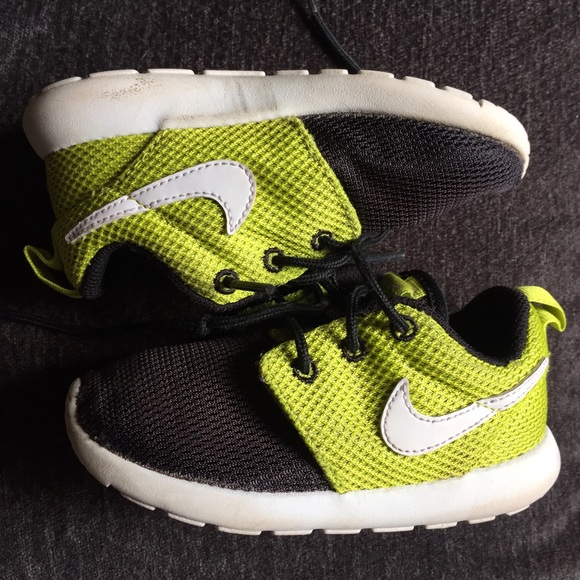 Nike Roshe run toddler 8c