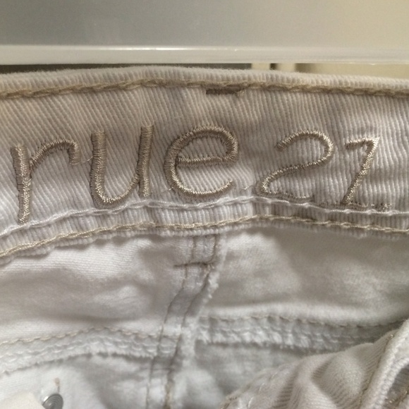 Pants - Picture 2 of 4
