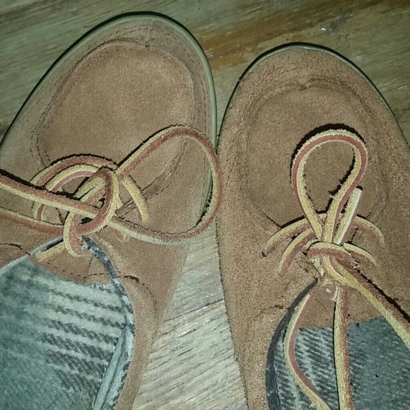 Vans - Picture 2 of 2