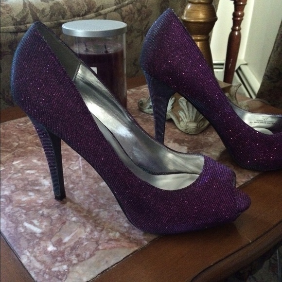 Purple glittery heels with turquoise hint!!!! - Picture 1 of 4
