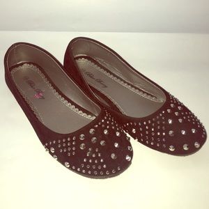 Studded flats. Like new!!