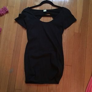 Black bodycon dress