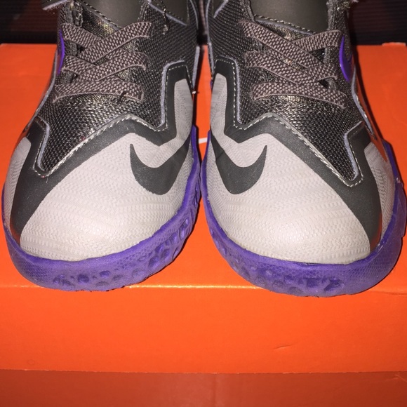 Lebron XI (Toddlers) - Picture 3 of 4