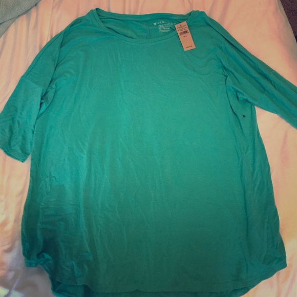 NWT American eagle tee