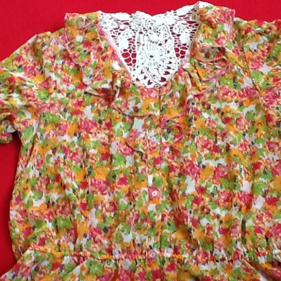 No boundaries XXL sheer floral top. Never worn.