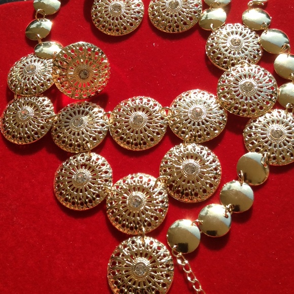 4pcs 18k Gold plated set. - Picture 3 of 3