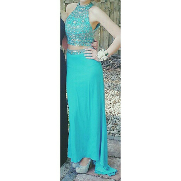 Sherri Hill two piece gown!