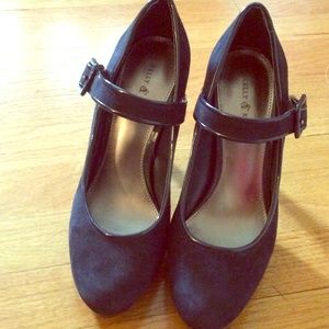 Kelly & Katie navy blue sz 8.5 heels