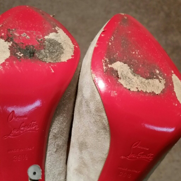 ***SOLD***Louboutin Grey Suede Ecru - Picture 3 of 4