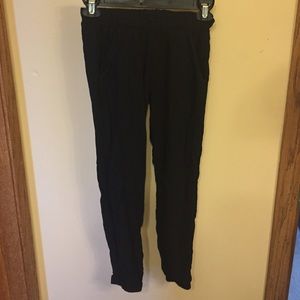 High-waisted Stretchy Capris