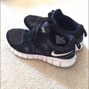 Nike Free Run 2 Black/white Running Shoes