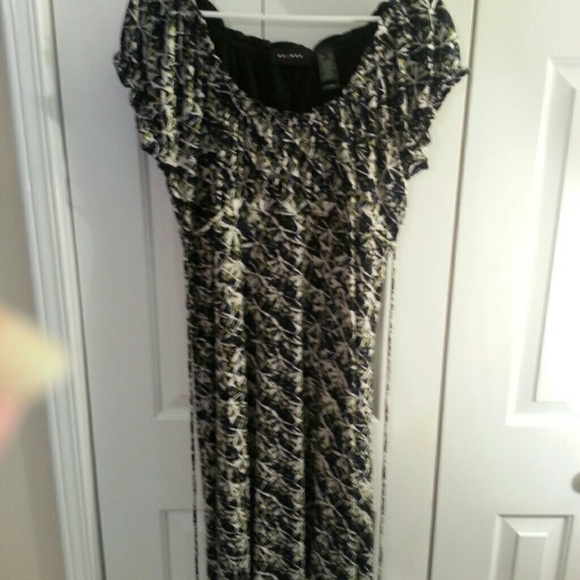 Reduced Price Axcess Empire Dress w Cap Sleeves