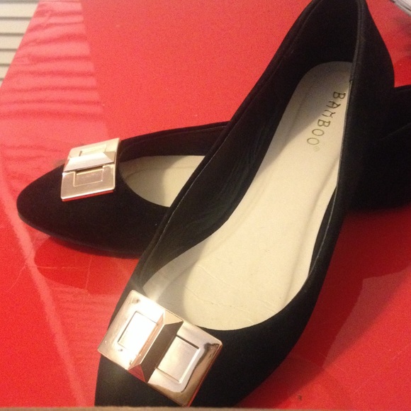 Black pointed suede Bamboo flats - Picture 3 of 3