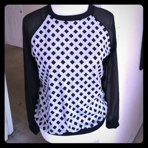 ✨diamond bodice with sheer sleeves top