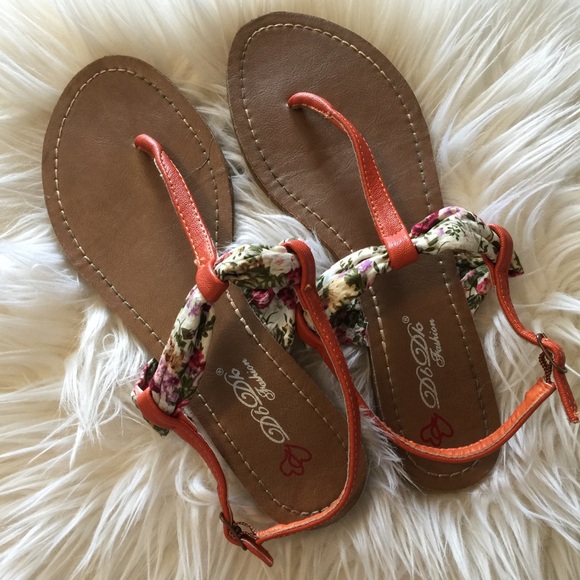 Floral Sandals - Picture 2 of 2