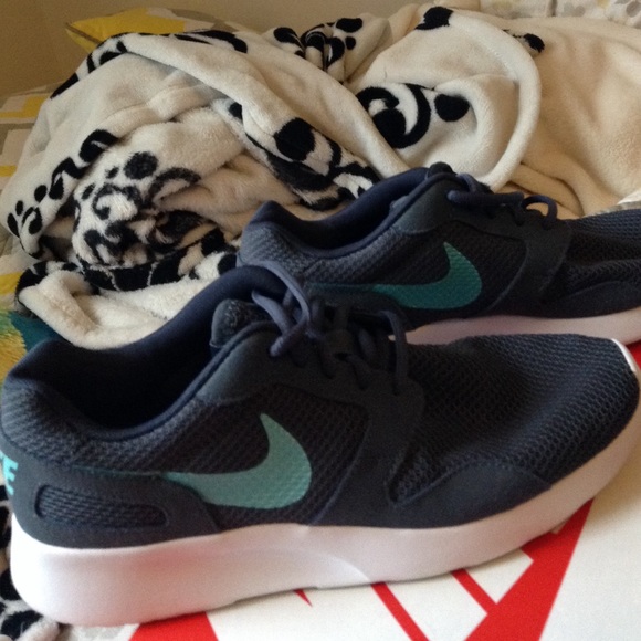 Nike Kaishi/Roshes - Picture 4 of 4