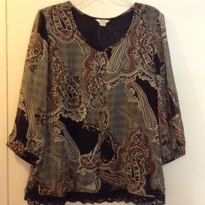 Lightweight blouse. 💕💕very attractive 💕💕 sz XL
